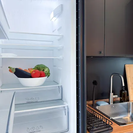 And Fully-equipped Apartamento