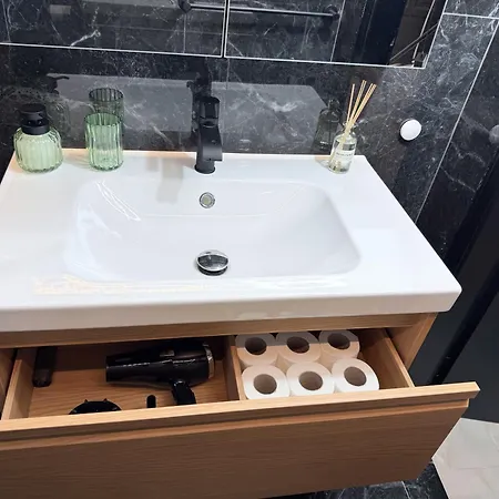 And Fully-equipped Apartamento *