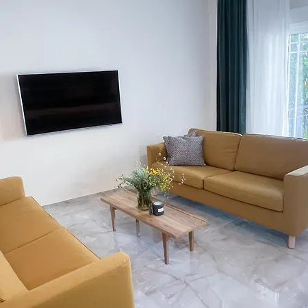 شقة And Fully-equipped *