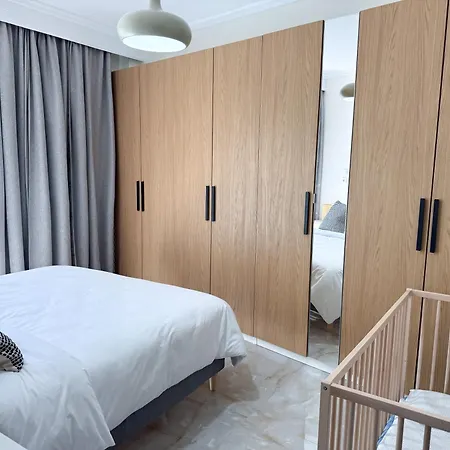 And Fully-equipped Apartamento *